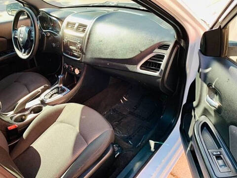 2012 Dodge Avenger SE