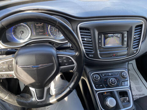 2015 Chrysler 200 Limited