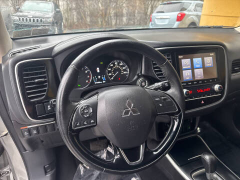 2020 Mitsubishi Outlander SEL