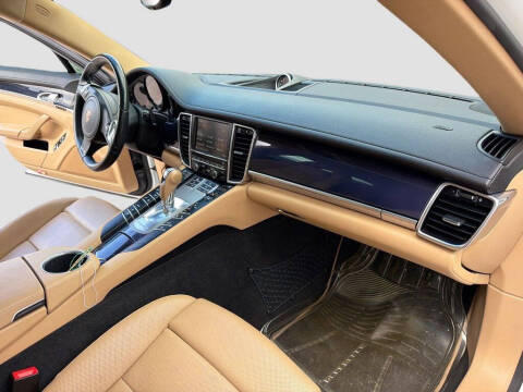 2013 Porsche Panamera