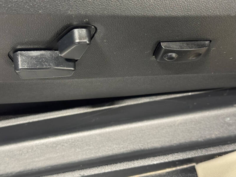 2015 Chrysler Town and Country Touring-L