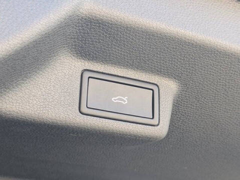 2025 Volkswagen ID. Buzz Pro S Plus