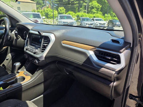 2018 GMC Acadia SLE-2