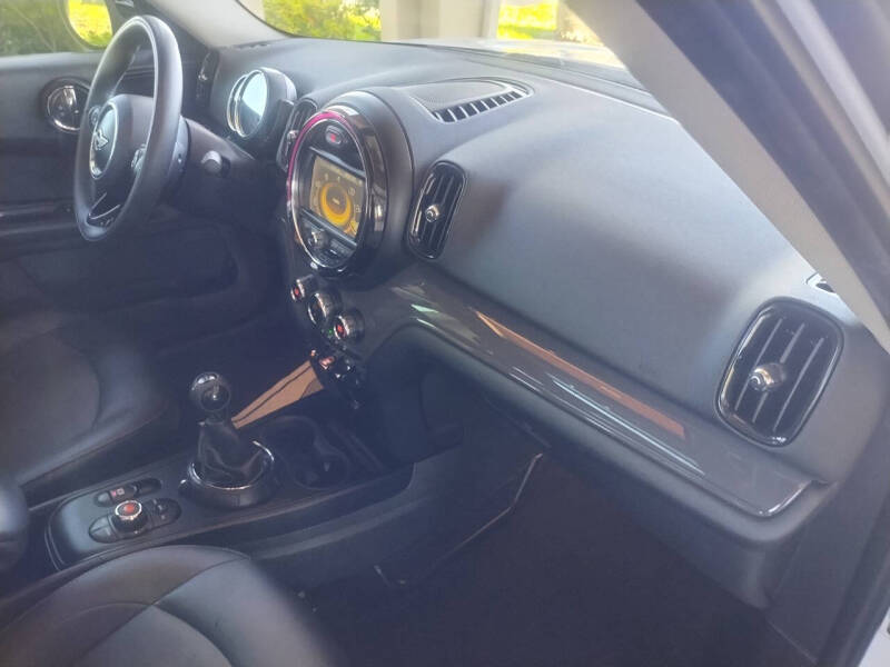 2017 MINI Countryman Cooper