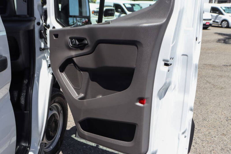 2026 Ford Transit 250