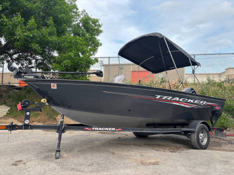 2021 Tracker Pro Guide V-16 SC