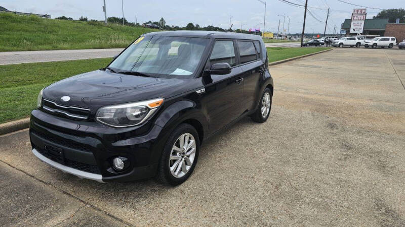 2019 Kia Soul + photo 2