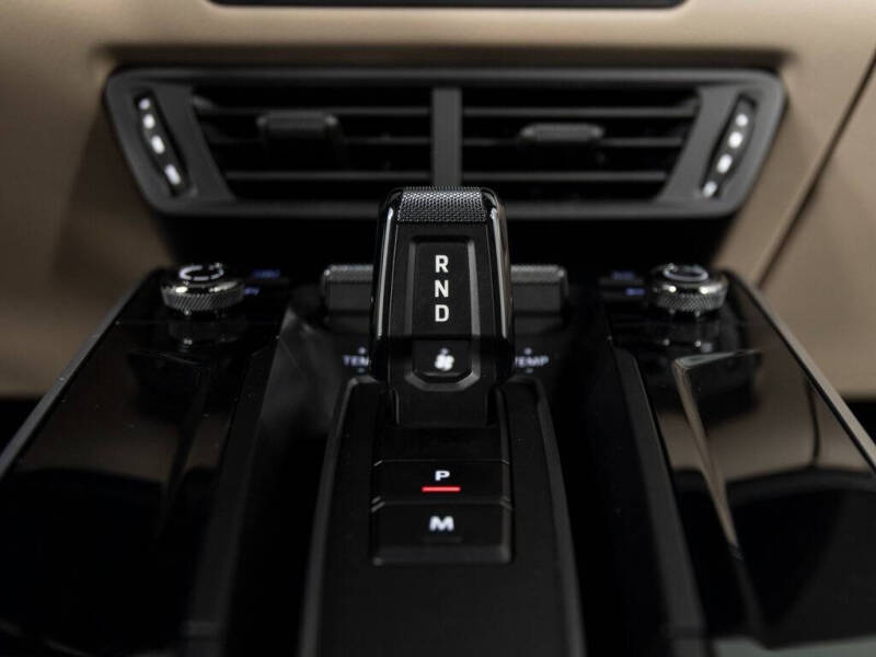 2025 Porsche 911 Carrera