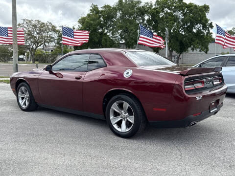 2019 Dodge Challenger SXT