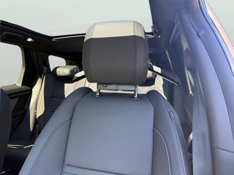 2025 Land Rover Discovery Sport P250 Dynamic SE