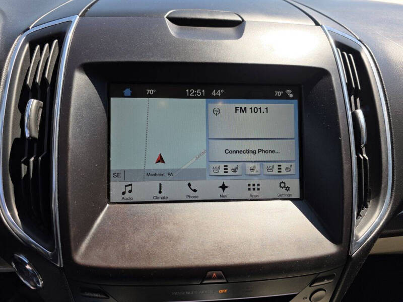 2018 Ford Edge Titanium