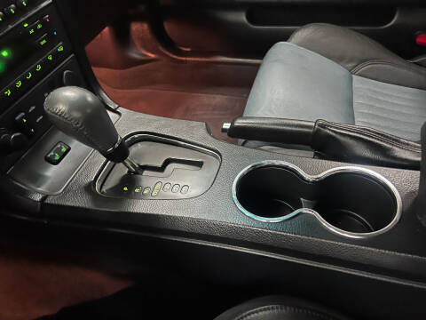 2005 Ford Thunderbird Deluxe