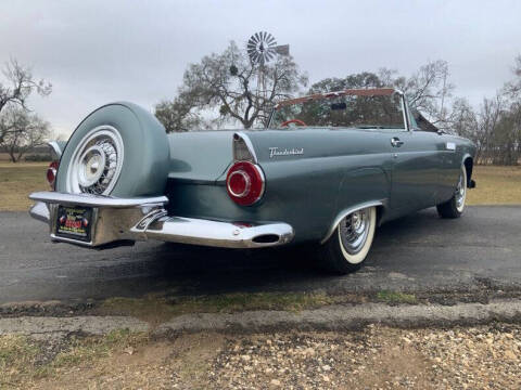 1956 Ford Thunderbird