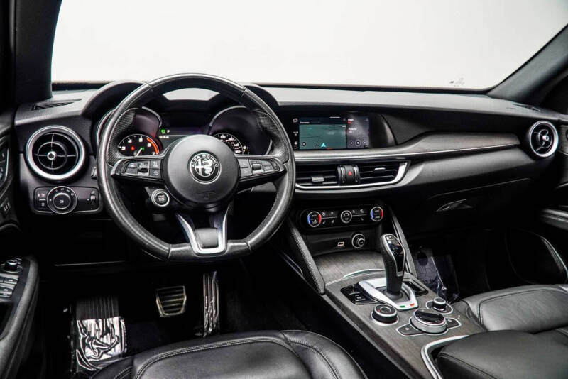 2022 Alfa Romeo Stelvio Ti