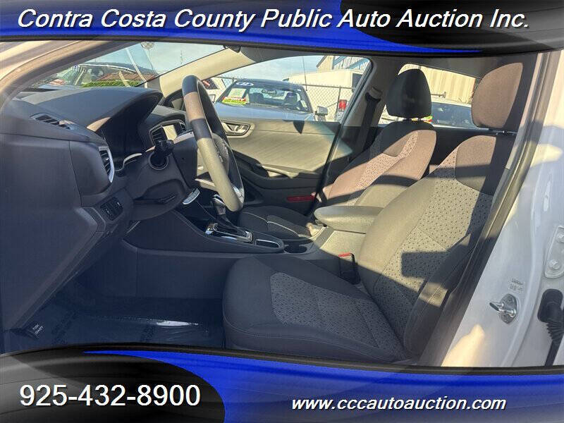 2018 Hyundai Ioniq Hybrid Blue