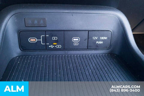 2025 Hyundai Kona SE