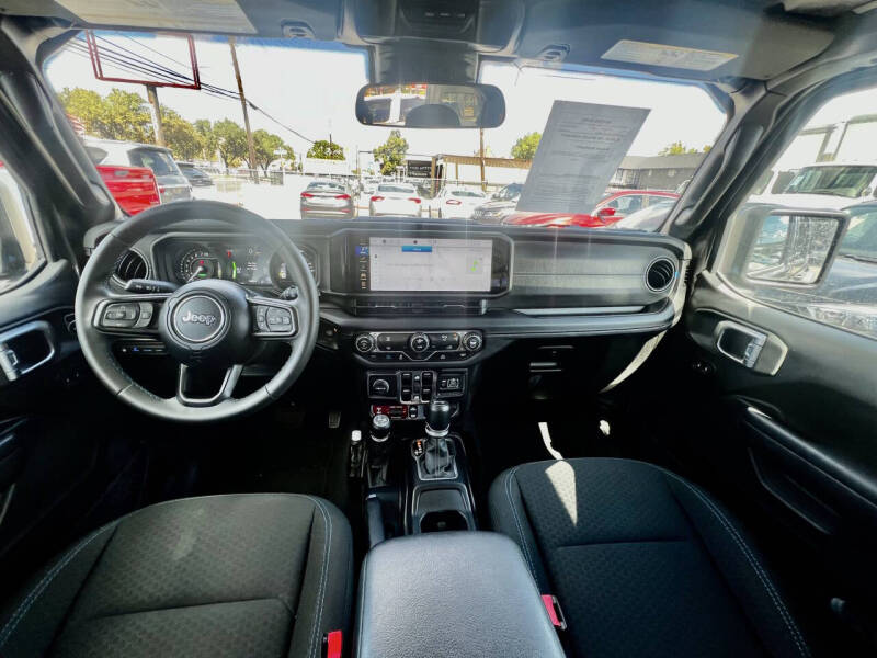 2024 Jeep Wrangler Rubicon X 4xe