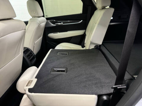 2025 Cadillac XT5 Sport