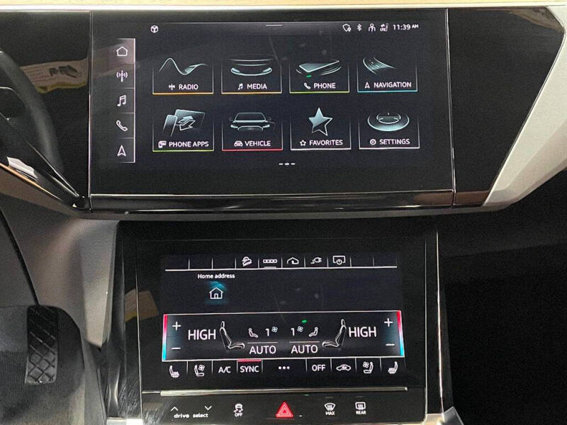 2024 Audi Q8 e-tron quattro Premium Plus