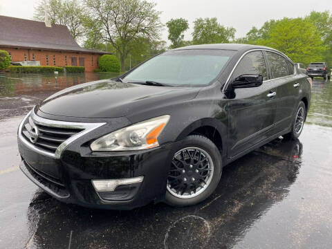 2015 Nissan Altima for sale at Car Castle in Zion IL