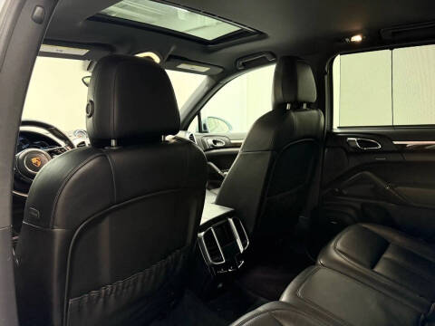 2018 Porsche Cayenne Platinum Edition