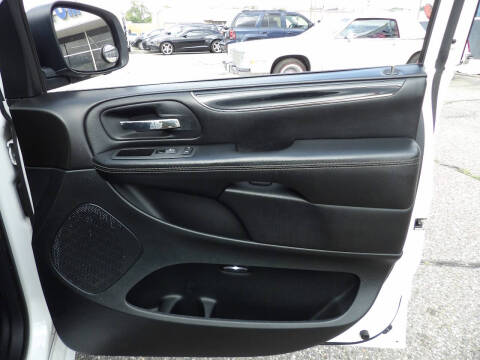 2018 Dodge Grand Caravan SE Plus