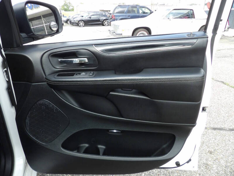 2018 Dodge Grand Caravan SE Plus