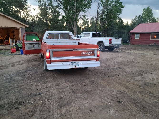 1976 Dodge D100 Pickup