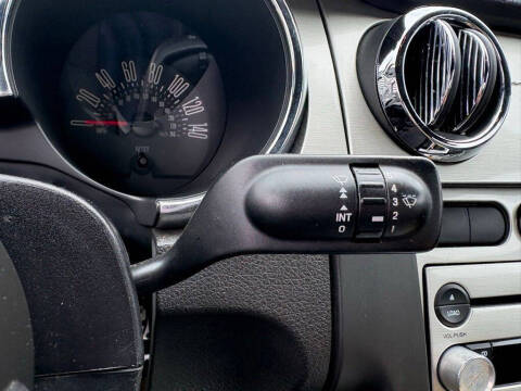 2006 Ford Mustang GT Deluxe