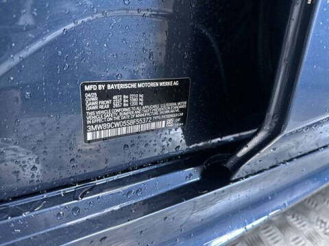 2025 BMW 3 Series 330i xDrive