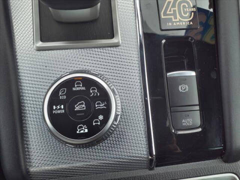 2023 Mitsubishi Outlander PHEV 40th Anniversary