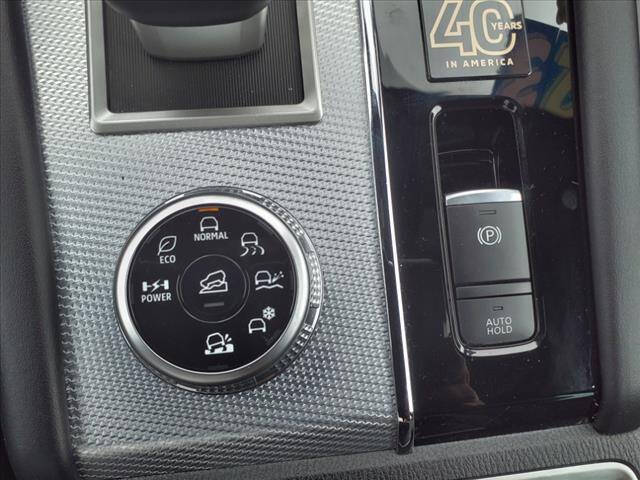 2023 Mitsubishi Outlander PHEV 40th Anniversary