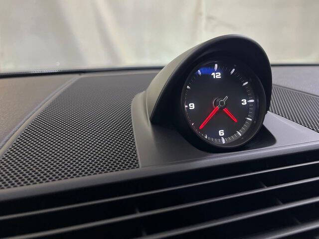 2018 Porsche Panamera 4