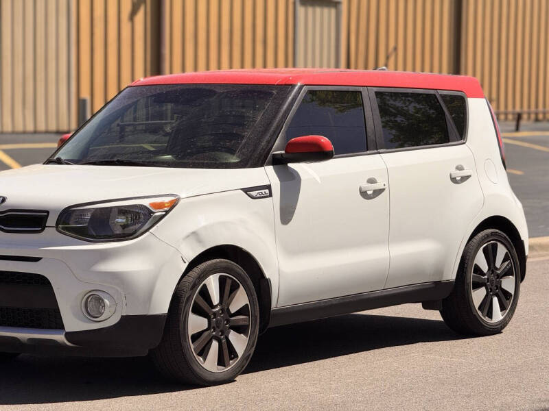2017 Kia Soul +