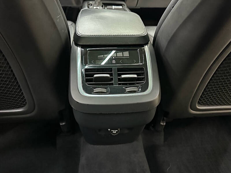 2019 Volvo XC90 T5 Momentum