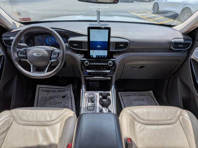 2022 Ford Explorer Platinum