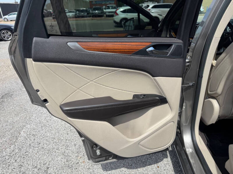 2017 Lincoln MKC Select