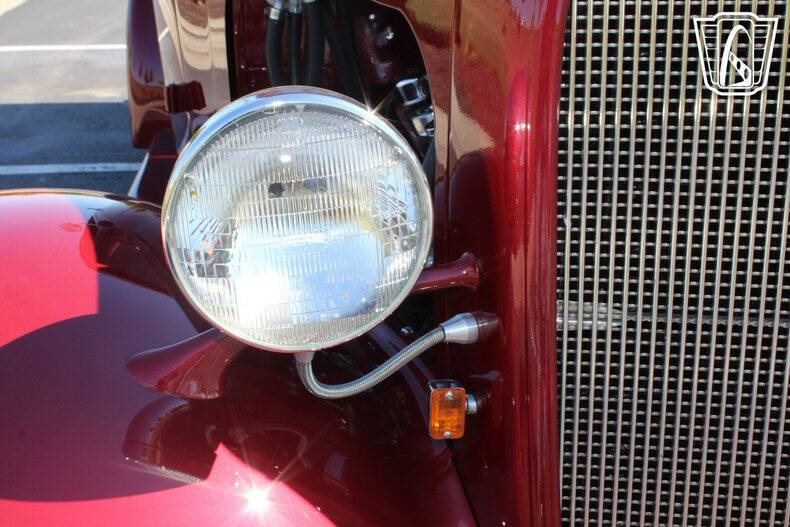 1934 Chevrolet Apache