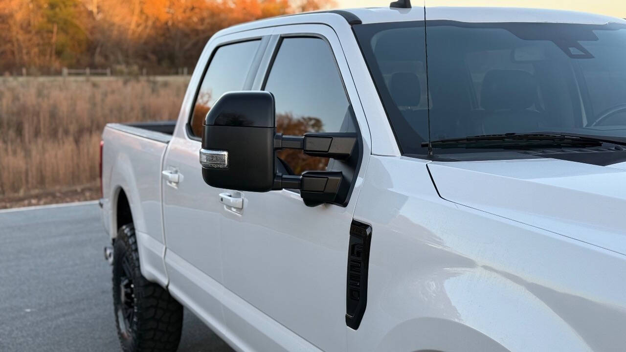 FordF-250 Super Duty25