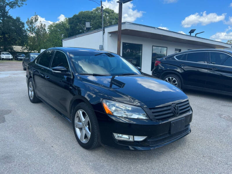 2015 Volkswagen Passat for sale at Texas Luxury Auto in Houston TX