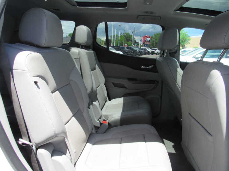 2020 GMC Acadia SLT
