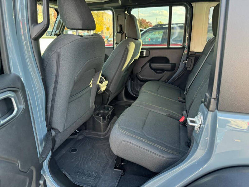 2024 Jeep Wrangler Sport