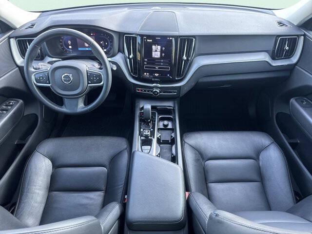 2023 Volvo XC60 B5 Core