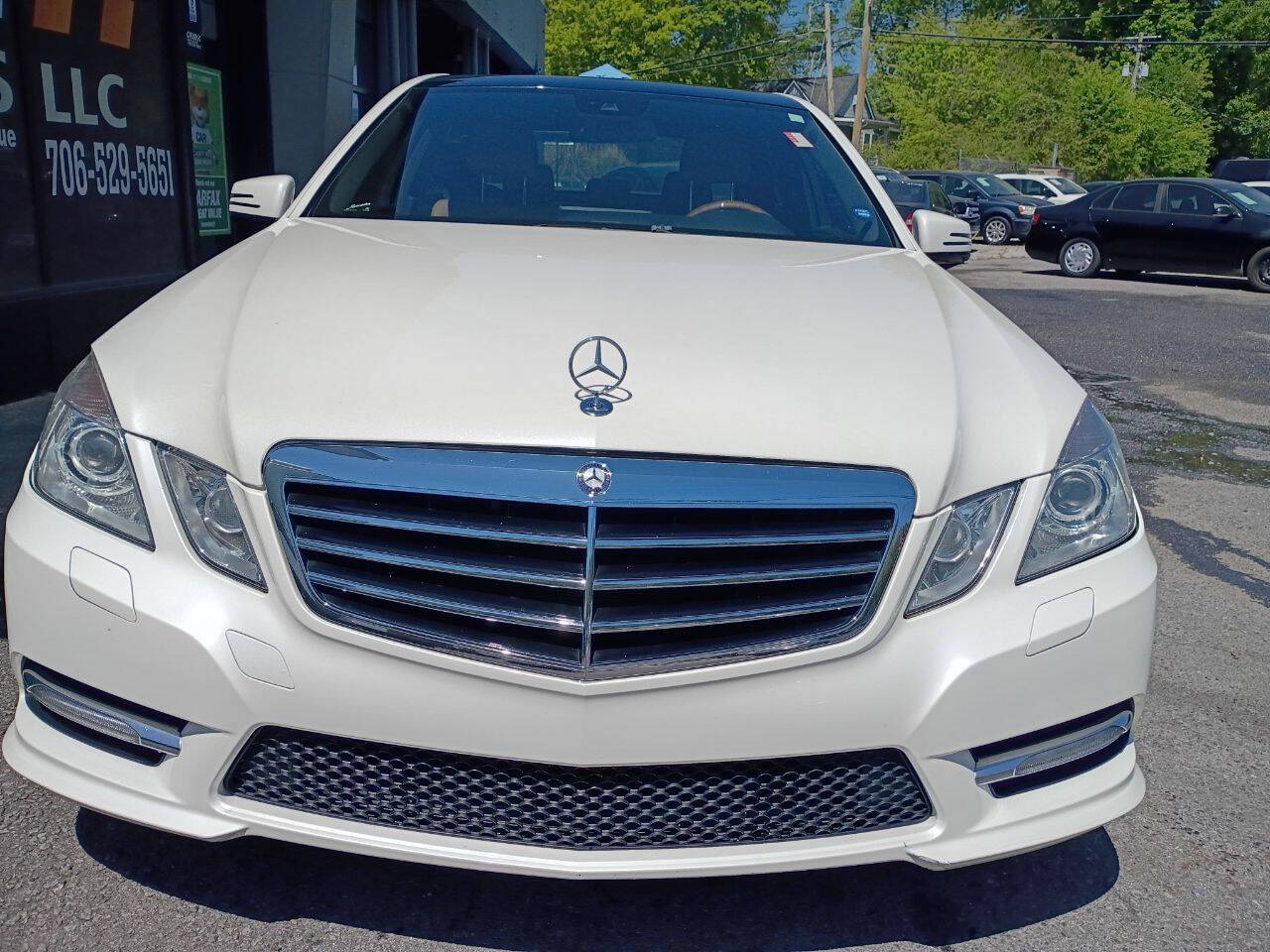 Off white 2013 Mercedes-Benz E-Class E 350 Luxury E 350 Luxury 4dr Sedan 2