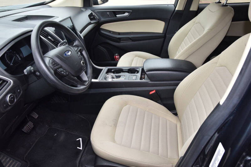 2023 Ford Edge SE