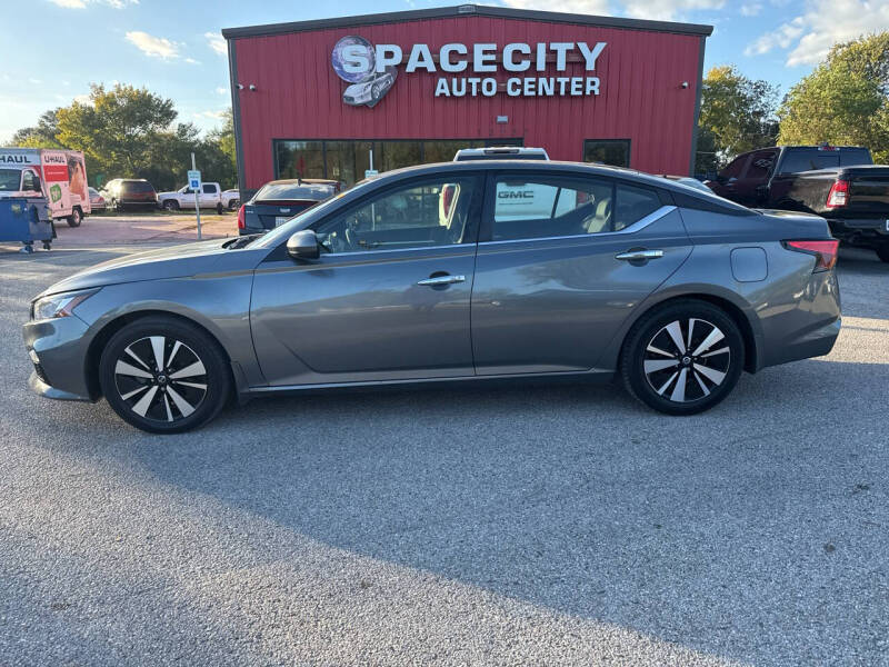 2022 Nissan Altima 2.5 SV