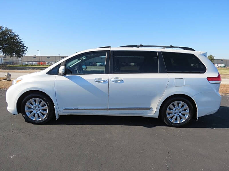2013 Toyota Sienna Limited 7-Passenger