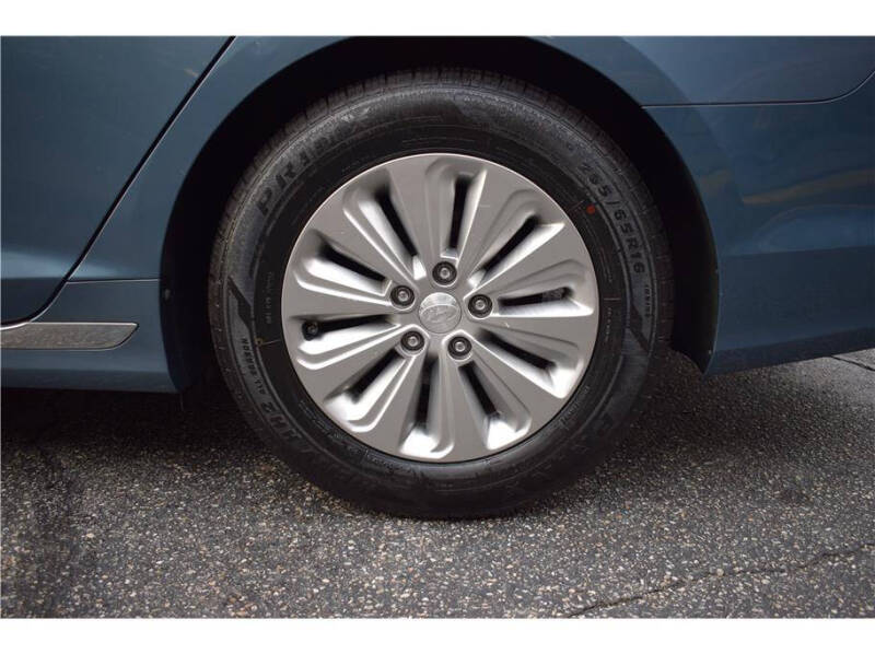 2016 Hyundai Sonata Hybrid SE