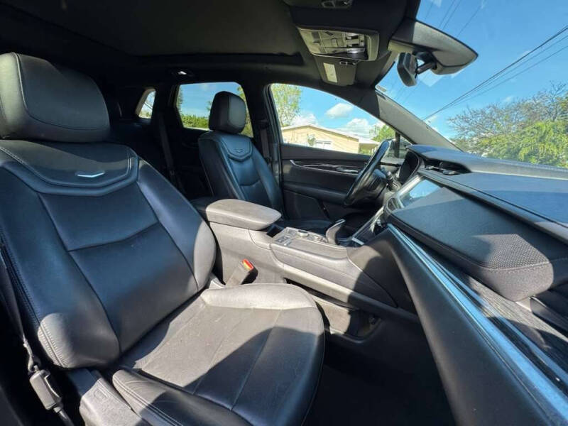 2020 Cadillac XT5 Premium Luxury