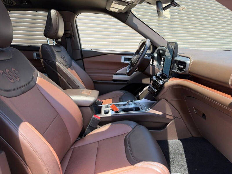 2022 Ford Explorer King Ranch